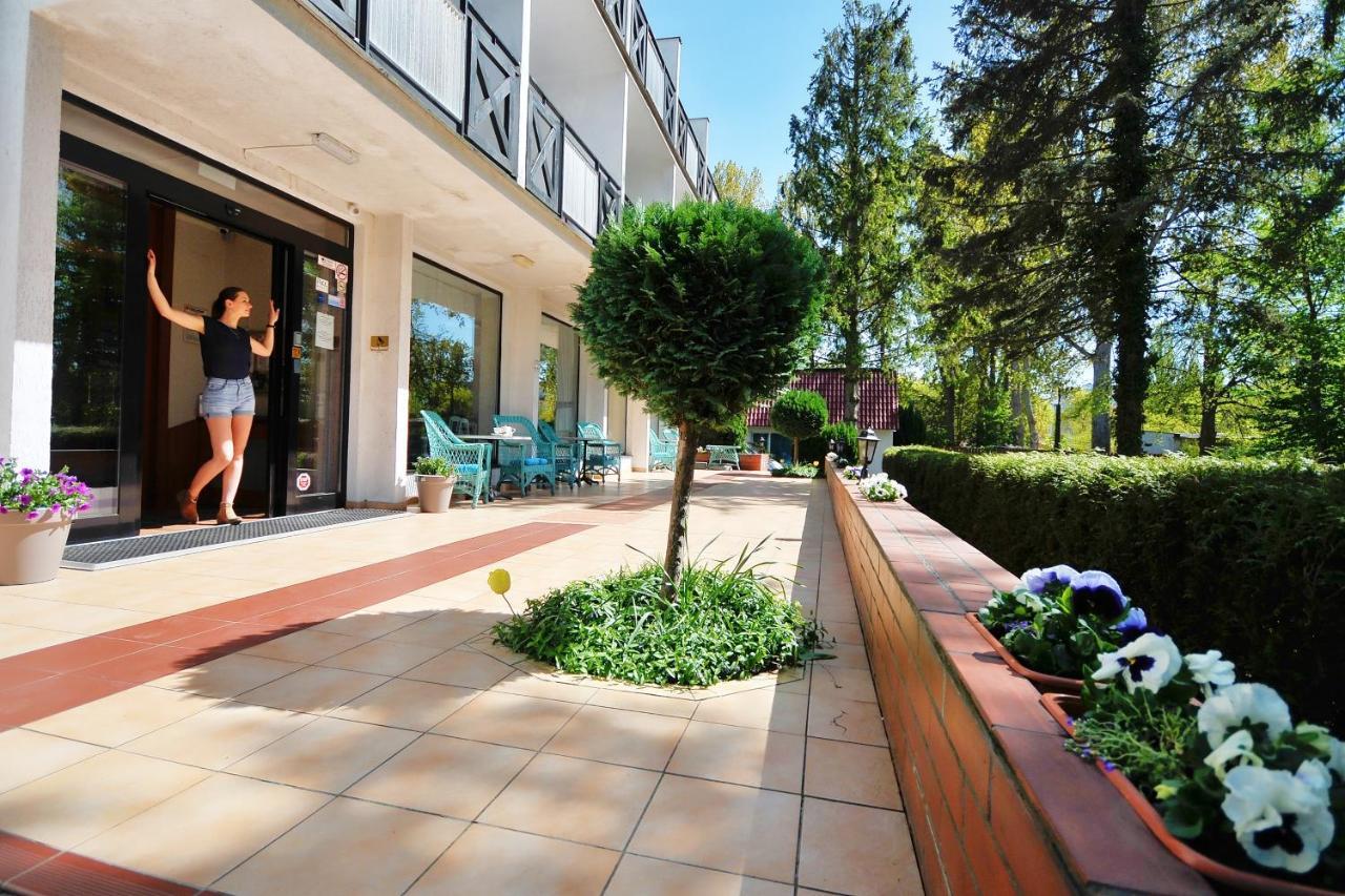Relax Kołobrzeg Exterior foto